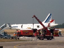 Das Zerlegen der Concorde nach der Landung am Flughafen Karlsruhe / Baden-Baden