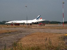 Das Zerlegen der Concorde nach der Landung am Flughafen Karlsruhe / Baden-Baden