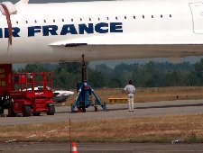 Das Zerlegen der Concorde nach der Landung am Flughafen Karlsruhe / Baden-Baden