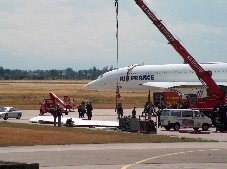 Das Zerlegen der Concorde nach der Landung am Flughafen Karlsruhe / Baden-Baden